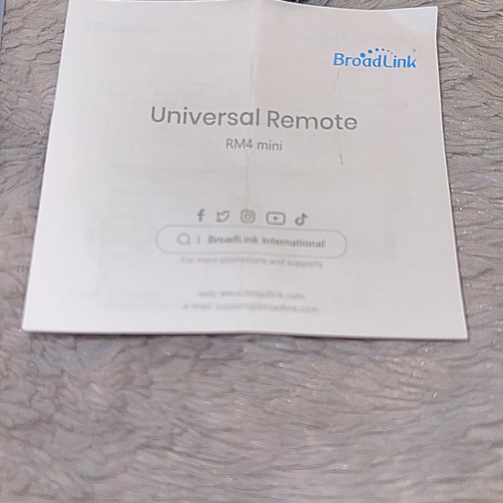 Universal Remote - Picture 9 of 9